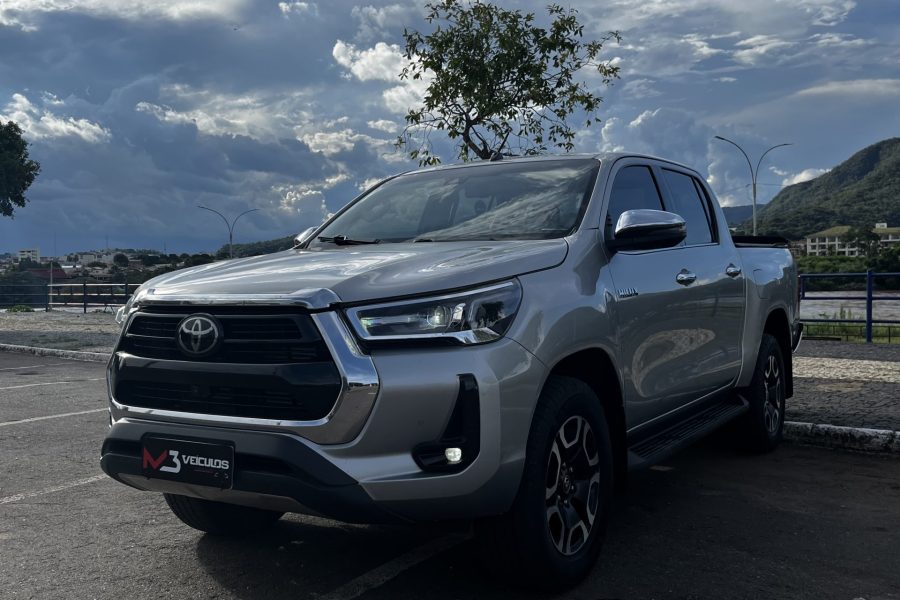 Hilux CD SRX 4X4 2.8 D-4D TURBO